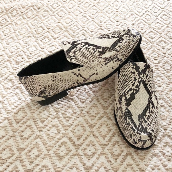 Vince Camuto | Shoes | Vince Camuto Jendeya2 Snake Loafer 65 | Poshmark